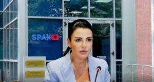 Belinda Balluku kërkon rikthimin në detyrë, rekurs në Gjykatën e Lartë për pezullimin