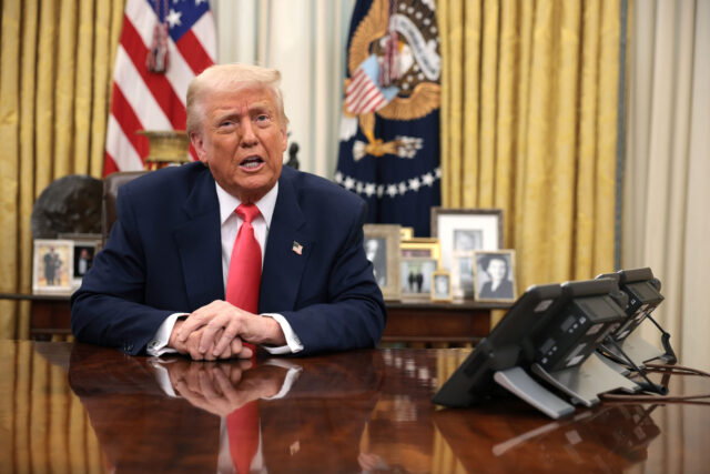 Trump: SHBA pranë ilaçit që “ndalon vdekjen”, pretendon rezultate të para pozitive