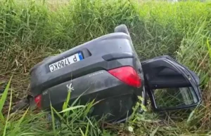 Makina përfundon në kanal në aksin Lushnjë–Berat, zbardhet ngjarja