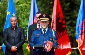 Hita ne ceremonine e rivarrimit te policit te vrare ne Fier: Kush prek një polic, godet themelet e shtetit
