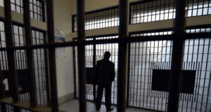 380 të dënuar përfitojnë lirim të menjëhershëm”/ Projektligji për amnistinë: 900 persona ulje dënimi