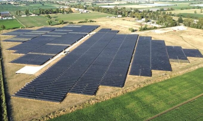 Miratohen tre centrale të reja fotovoltaike, 126 MW kapacitet total