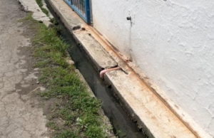 300 familje në Ferras , FIER mes ujërave të zeza