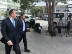 Paditur për shpifje, deputeti Klevis Balliu paraqitet në GJKKO