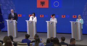Marta Kos: Mbyllim negociatat më 2027, më pas do t’i ngjitem Korabit me kryeministrin