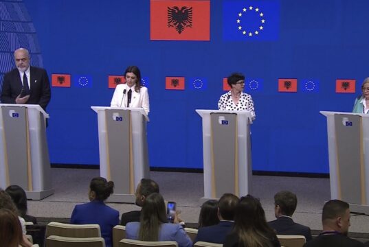 Marta Kos: Mbyllim negociatat më 2027, më pas do t’i ngjitem Korabit me kryeministrin