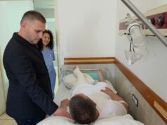 U plagos gjatë operacionit antidrogë, Hita viziton efektivin e plagosur në spitalin e Traumës