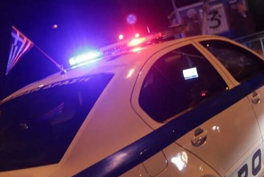 Të shtëna me a*më në Athinë, arrestohen 3 shqiptarë pas ndjekjes nga policia greke