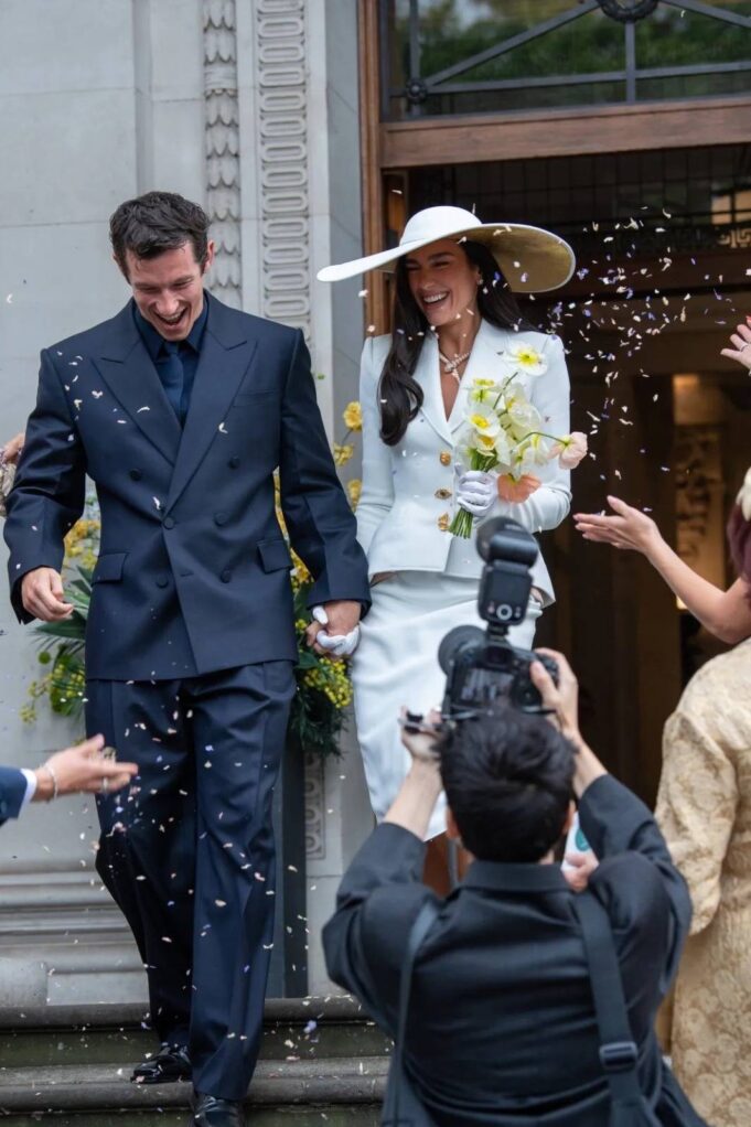 Dua Lipa martohet me Callum Turner në Londër