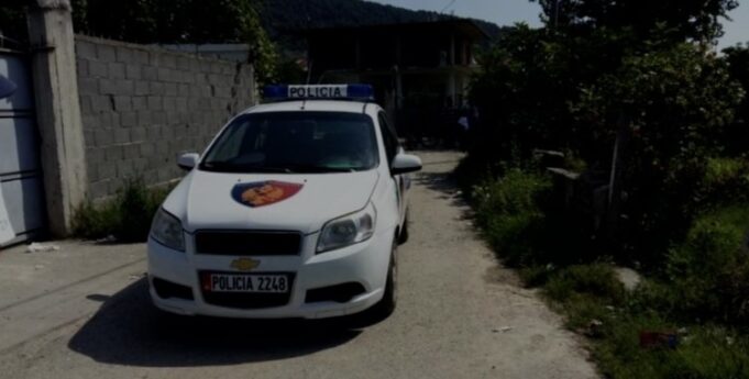 Një polic i vr*rë dhe një i plag*sur ne Maliq. Ishin pjesë e një operacioni