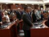Kuvendi mban një minutë heshtje për efektin e policisë të vr*rë në krye të detyrës në Maliq