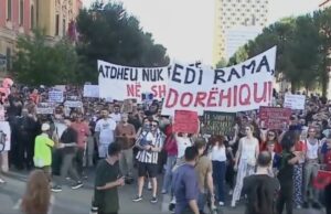 Pesë kërkesa ultimative ndaj Ramës, protestuesit: Janë të panegociueshme