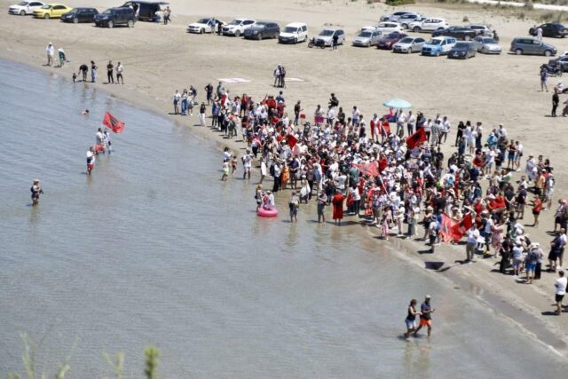 Operatorët turistikë: Protestat në Shqipëri po krijojnë pasiguri te turistët e huaj
