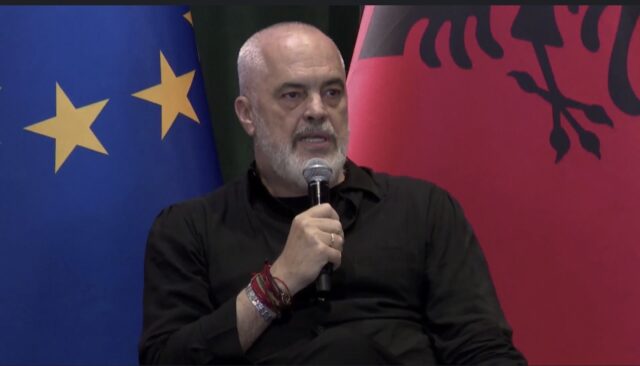 Reagon Rama pas publikimit të 5 kërkesave të protestuesve në tubimin e sotëm