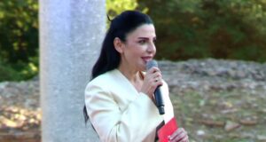 Balluku nga Fieri ne 35 vjetorin e PS : Krenarisht shkruam historinë me 12 mandate