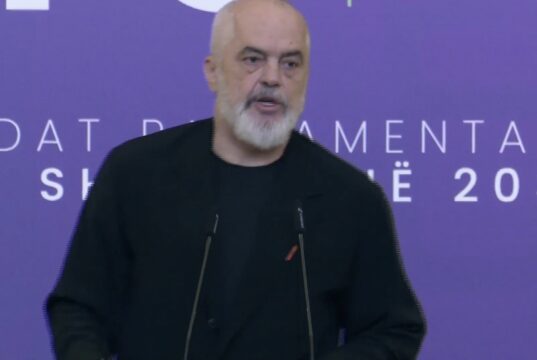 Rama: Protestat janë “kanal mllefi”, kritika të forta ndaj debatit publik dhe rrjeteve sociale