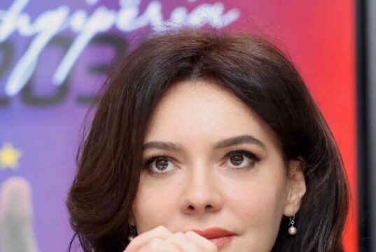 Elisa Spiropali mesazh kritik ndaj PS: Duhet reflektim dhe vetpastrim