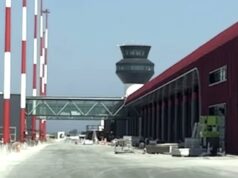 Rifillojnë punimet në Aeroportin e Vlorës pas vendimit të Gjykatës së Lartë, tensione në hyrje të kantierit