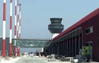 Rifillojnë punimet në Aeroportin e Vlorës pas vendimit të Gjykatës së Lartë, tensione në hyrje të kantierit