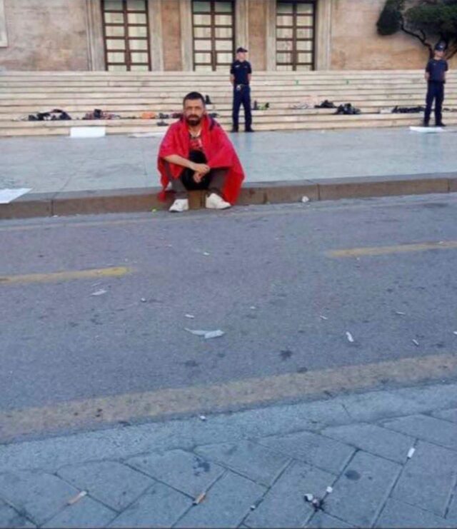 Rama sulmon sërish protestuesit: Janë vetë errësira e një mallkimi të vjetër mbi Shqipërinë