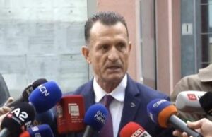Kujtim Cakrani njofton se nuk do të jetë më avokati i Ilir Metës