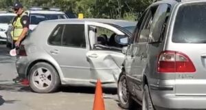 Përplasen dy automjete ne Fier-Levan, plagosen drejtuesit