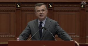 Taulant Balla nga Kuvendi: “Protesta goditi opozitën, jo PS-në”