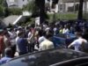Protestuesit tentojnë të fusin koshin e mbeturinave në Kuvend: Këtu e keni vendin!