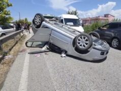 Makina përmbyset pas përplasjes në aksin Lushnjë–Berat, 6 të pl*gosur