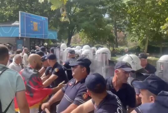 Përplasjet te Kuvendi, policia del me njoftim zyrtar