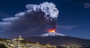 Shpërthen sërish vullkani Etna, ndërpriten fluturimet në Siçili