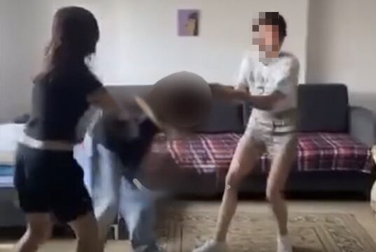 Gjykata e Fierit lë në fuqi masat e sigurisë për 3 vajzat qe dh*nuan 17-vjeçaren