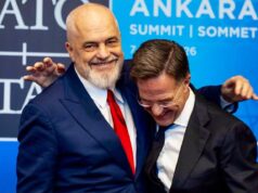 Rama publikon foton me Sekretarin e Përgjithshëm të NATO-s: “Shihemi në Shqipëri për samitin e ardhshëm”