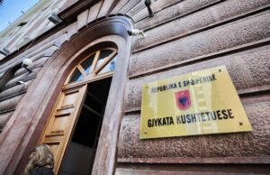 “Shqipëria Bëhet” padit në Kushtetuese fondin 4 milionë euro për koncertin e Kanye West, Lapaj: Shteti po vepron si organizatë kriminale