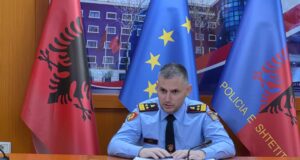 Skënder Hita mbledh drejtuesit e Policisë: Urdhra për goditjen e krimit, drogës, armëve pa leje dhe zjarrvënieve
