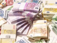 Banka e Shqipërisë blen 139.6 mln euro, por euro vijon rënien – kursi zbriti në 93 lekë