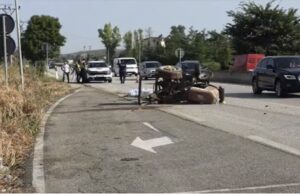 Aksident në aksin Rrogozhinë–Lushnjë, pl*goset rëndë drejtuesi i një mjeti bujqësor