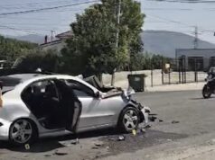 Katër automjete përplasen pranë rrethrrotullimit të Bradasheshit, dy të pl*gosur