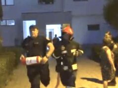 Zjarr pranë Drejtorisë Arsimore në Fier, flakët vihen shpejt nën kontroll