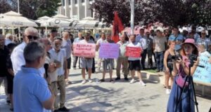 Protestat kundër hartës së re territoriale vijojnë në disa bashki, qytetarët paralajmërojnë përshkallëzim