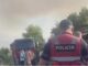 Zjarri në Mallakastër, Policia evakuon 15 familje dhe bagëtitë në Riban