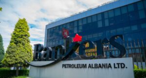Punonjësit e “Bankers”kërkojnë ndërhyrjen e Inspektoratit të Punës: Pretendojnë shkelje të të drejtave dhe sigurisë në punë