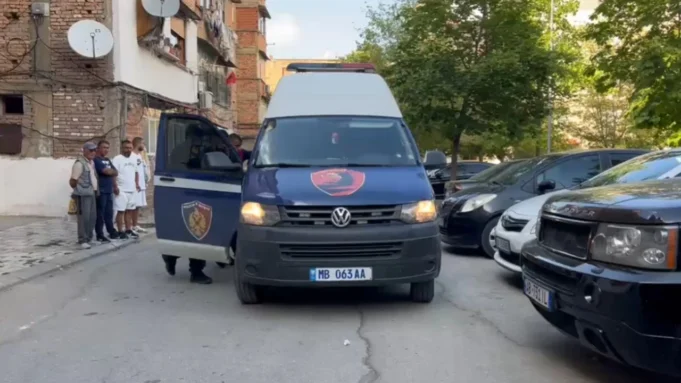 Vr*tet me ar*ë zjarri 20-vjeçari ne Korçe , autori në arrati
