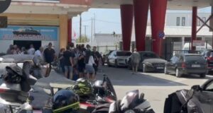 Porti i Vlorës pa energji elektrike/ 700 pasagjerë dhe 180 automjete në pritje, bllokohet imbarkimi