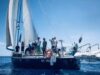 Anijet e “Global Sumud Flotilla” drejt Sazanit, aktivistët italianë kundër projektit të resortit