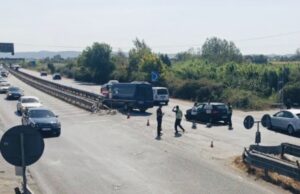 Aksident në autostradën Lushnjë-Fier, pl*g*sen disa pasagjerë të furgonit