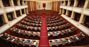 Deputetët kushtojnë mbi 707 mijë euro në korrik, 23 milionë lekë vetëm rimbursime