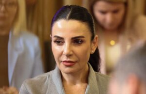 Balluku mbledh neser 12 deputetët e Fierit në Mallakaster: Në fokus porositë e Ramës dhe “Pasqyra Unike”