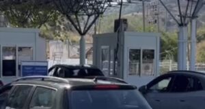 Kakavijë, rreth 40 mijë persona kalojnë kufirin drejt Greqisë gjatë javës