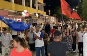 Divjakë, dita e 37-të e protestës/ Banorët në rrugë kundër shkrirjes së bashkisë